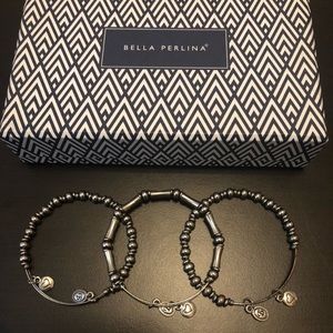 ❗️SOLD❗️GORGEOUS Bracelet Set of 3 ✨